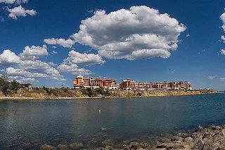 Marina Cape 酒店 内塞伯尔